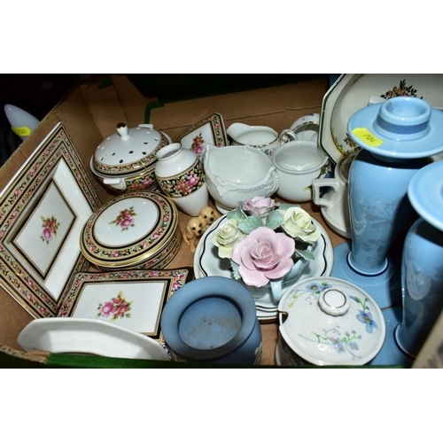 704 - TWO BOXES AND LOOSE CERAMICS, including Wedgwood Clio pattern bone china, Beswick seated puppies, a ... 