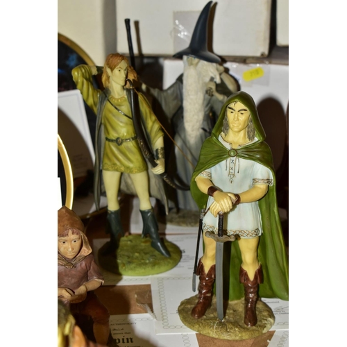 710 - DANBURY MINT: THE LORD OF THE RINGS, a collection of nine resin figures (The Fellowship of the Ring)... 