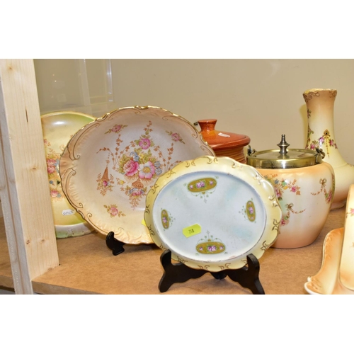 718 - A COLLECTION OF CROWN DEVON FIELDINGS BLUSH IVORY WARES, to include a wash basin and jug, cheese dis... 