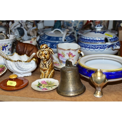 720 - ASSORTED LOOSE CERAMICS, ETC, to include a Dudson jasperware teapot, (chips to lid, nibbles to spout... 