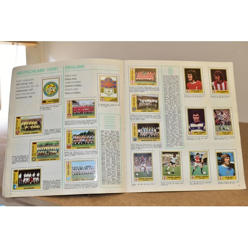 730 - A FIGURINE PANINI EURO FOOTBALL 1977 STICKER ALBUM, version presented free with Shoot/Goal complete ... 