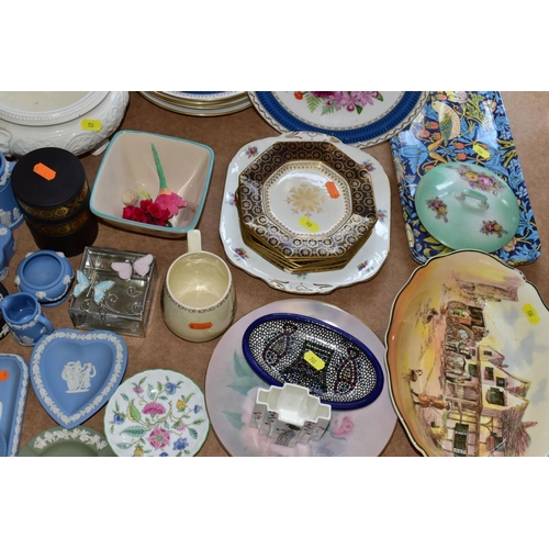 733 - A MIXED LOT OF CERAMICS, ETC, to include Portmeririon 'Botanic Garden', Wedgwood jasperware and cera... 