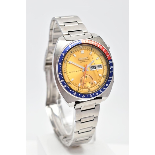 76 - A GENT'S SEIKO CHRONOGRAPH AUTOMATIC WRISTWATCH, round yellow dial signed 'Seiko', day/date window a... 