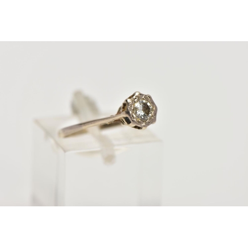 92 - A 18CT WHITE GOLD DIAMOND SINGLE STONE DIAMOND RING, a modern round brilliant cut diamond illusion s... 