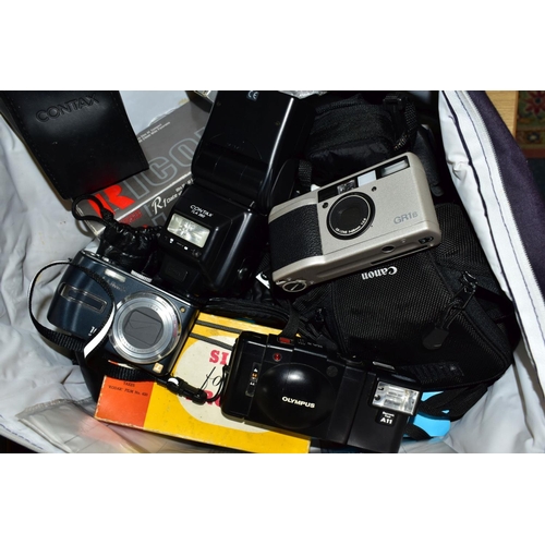 120 - A BAG CONTAINING A CANON G2 DIGITAL CAMERA, a Panasonic Lumix DMC-FZ18 digital camera, a Panasonic L... 