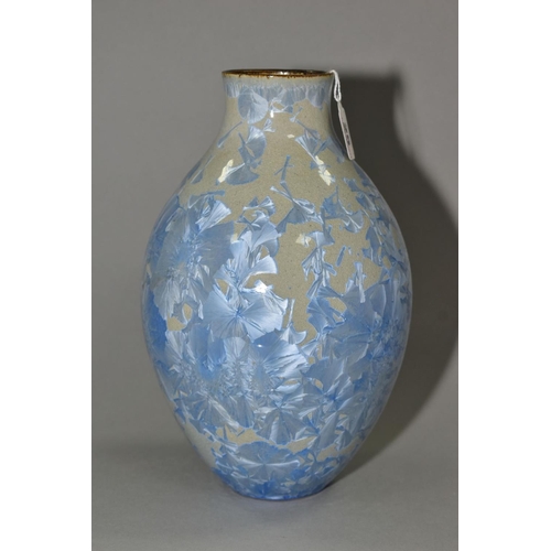 25 - A SIMON RICH (BORN 1949) STUDIO POTTERY CRYSTALLINE GLAZED OVOID VASE, brown glazed rim, impressed s... 