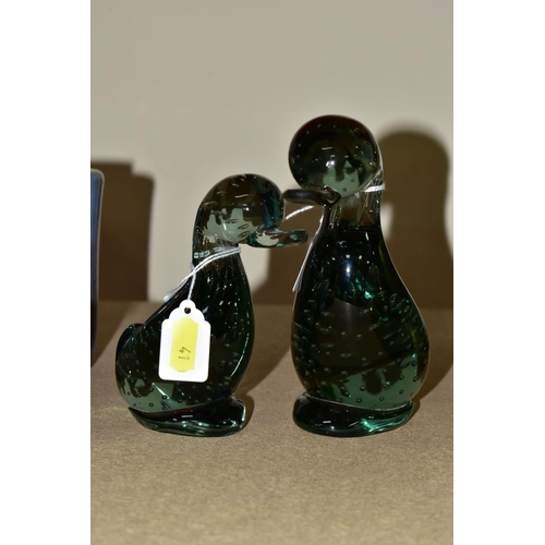 41 - TWO WHITEFRIARS DILLY DUCKS, both in Ocean green colourway, controlled bubble inclusions, height 15c... 