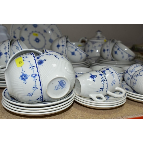 45 - FURNIVALS 'DENMARK' PATTERN TEA WARES, etc, to include a teapot, six small cups and saucers, thirtee... 