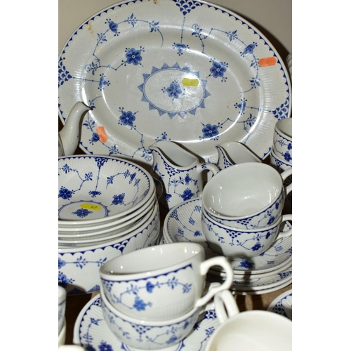 47 - MASONS 'DENMARK' PATTERN TEA WARES, etc, comprising fifteen cups, fourteen saucers, two larger sauce... 