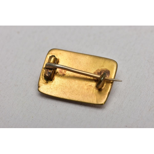 114 - THREE ITEMS OF VICTORIAN JEWELLERY, to include an oval memorial brooch with central double sided swi... 