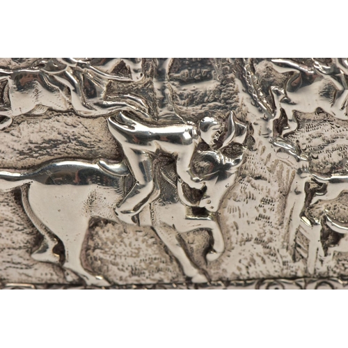 125 - A SILVER TABLE SNUFF BOX, embossed fox hunting scene to the lid, engine turned design to the sides a... 