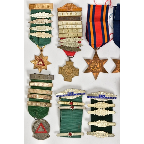 129 - A WWII 1939-45, ItTALY, BURMA STAR, DEFENCE & WAR MEDAL (un-named as issued) City of Birmingham Silv... 