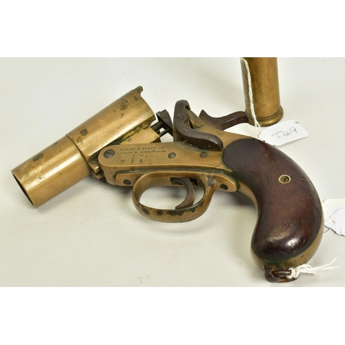 46 - A 1'' WEBLEY & SCOTT MK II FLARE/SIGNAL PISTOL, made in 1918 and bearing military proof marks, it ha... 