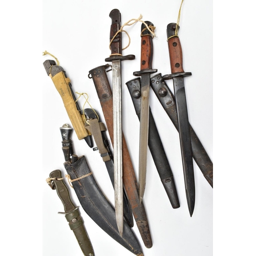 85 - SEVEN ASSORTED MILITARY BAYONETS, KNIVES, etc including a 1917 pattern US Remington Rifle Bayonet & ... 