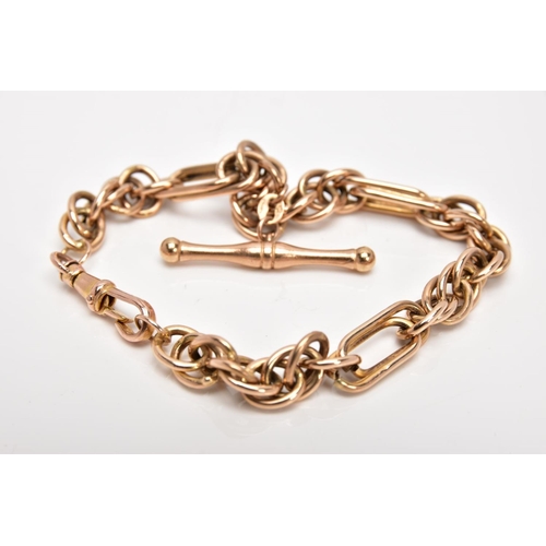 163 - A CHAIN BRACELET, designed as a fancy feta link suspending a T-bar, with a lobster claw clasp, 9ct h... 