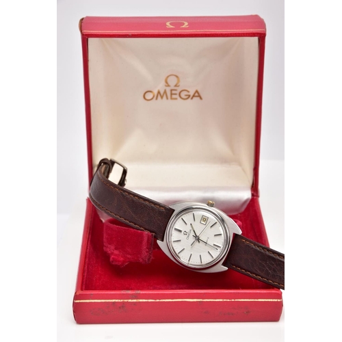 211 - A GENTLEMAN'S OMEGA WRISTWATCH WITH BOX, the quartz watch with circular face, baton markers, date di... 