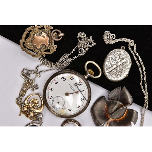 223 - A SELECTION OF SILVER AND WHITE METAL JEWELLERY, to include a Norwegian filigree scrolling design br... 