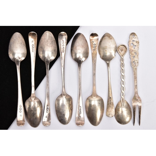 313 - A SMALL QUANTITY OF SILVER AND WHITE METAL TEASPOONS, to include a set of five old English pattern t... 