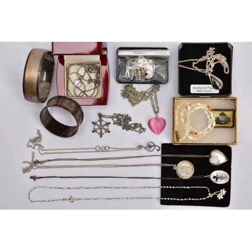 353 - A SELECTION OF SILVER AND WHITE METAL ITEMS, to include a single silver napkin ring, engraved foliat... 