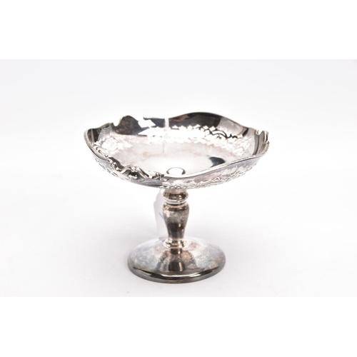 392 - A SELECTION OF SILVER ITEMS, to include a silver pierced bonbon dish on a raised stem with a circula... 