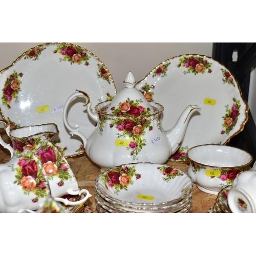 432 - FORTY EIGHT PIECES OF ROYAL ALBERT OLD COUNTRY ROSES (GIFT AND TEAWARES, comprising teapot, sugar bo... 