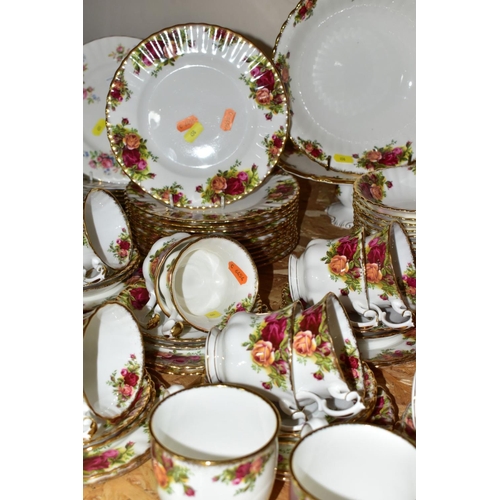 450 - ONE HUNDRED AND FORTY THREE PIECES OF ROYAL ALBERT OLD COUNTRY ROSES TEA/DINNERWARES, comprising tea... 