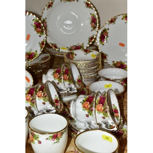 450 - ONE HUNDRED AND FORTY THREE PIECES OF ROYAL ALBERT OLD COUNTRY ROSES TEA/DINNERWARES, comprising tea... 