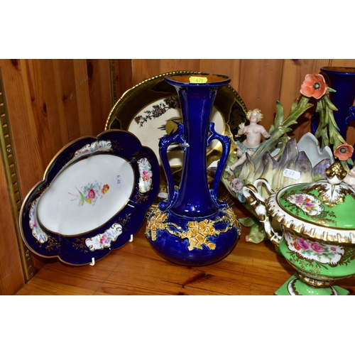 471 - A COLLECTION OF ASSORTED LATE 19TH AND 20TH CENTURY BRITISH AND CONTINENTAL CERAMICS, including a Sp... 