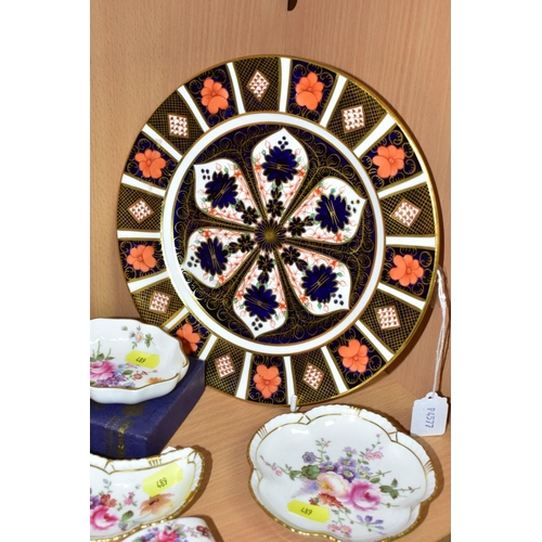 489 - FIVE PIECES OF ROYAL CROWN DERBY, comprising an 'Old Imari' 23.5cm plate (sticker residue on front o... 