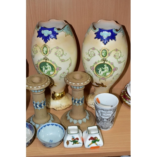 513 - A SMALL GROUP OF 18TH/19TH AND 20TH CENTURY CERAMICS, including a late 18th Century pearlware tea bo... 