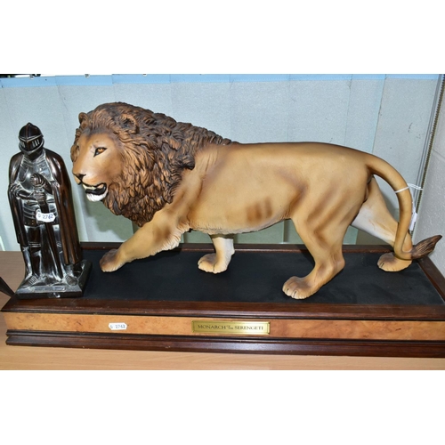 516 - THE FRANKLIN MINT 'MONARCH OF THE SERENGETI CERAMIC LION FIGURINE, TOGETHER WITH A BRONZED METAL TAB... 