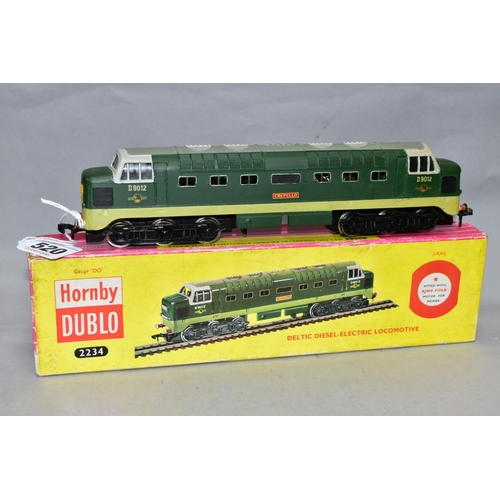 520 - A BOXED HORNBY DUBLO CLASS 55 DELTIC LOCOMOTIVE, 'Crepello' No D9012, B.R two tone green livery (223... 