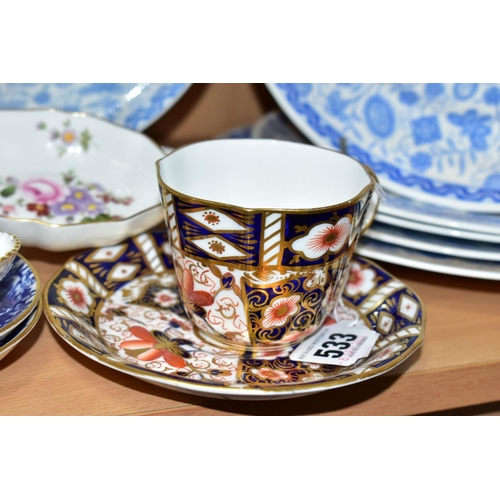 533 - THIRTEEN PIECES OF ASSORTED ROYAL CROWN DERBY, comprising a 2451 Imari pattern cup and saucer, sauce... 