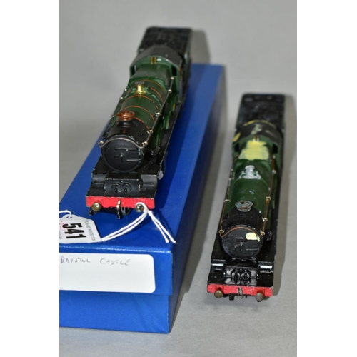 541 - TWO HORNBY DUBLO CASTLE CLASS LOCOMOTIVES, 'Bristol Castle' No 7013 (EDLT20) and 'Denbigh Castle' No... 