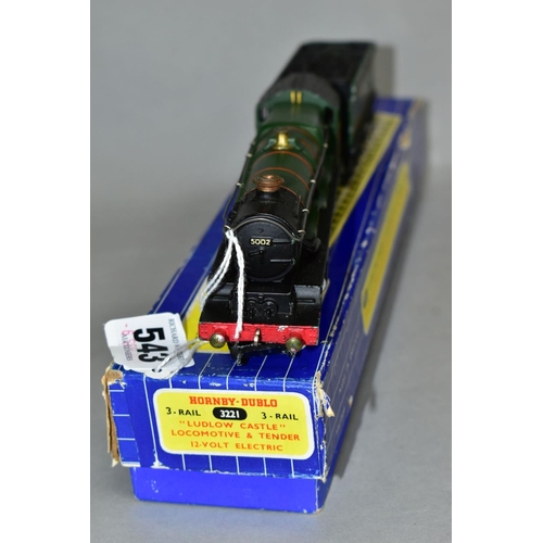 543 - A BOXED HORNBY DUBLO CASTLE CLASS LOCOMOTIVE, 'Ludlow Castle' No. 5002, B.R. lined green livery (322... 