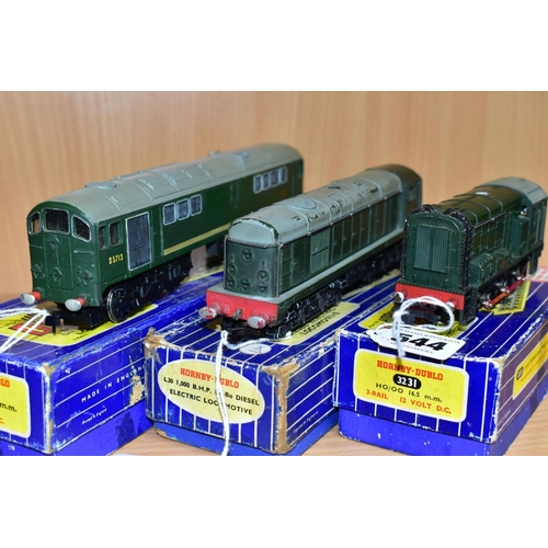 544 - THREE BOXED HORNBY DUBLO LOCOMOTIVES, class 08 shunter No.D3763 (3231), class 20 No.D8000 (L30) and ... 