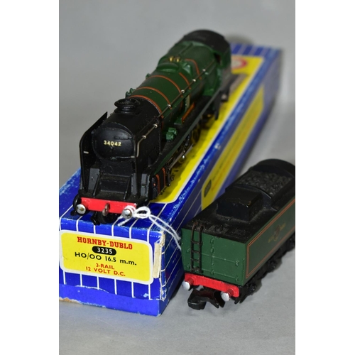 547 - A BOXED HORNBY DUBLO REBUILT WEST COUNTRY CLASS LOCOMOTIVE, 'Dorchester' No.34042, B.R. lined green ... 