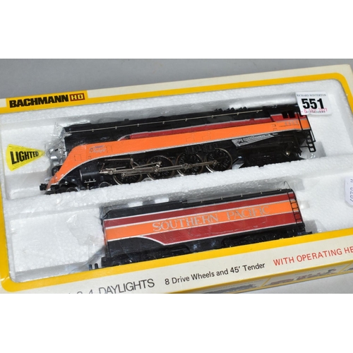 551 - A BOXED BACHMANN HO GAUGE 4-8-4 DAYLIGHT LOCOMOTIVE AND TENDER, No.4454, Southern Pacific orange, re... 