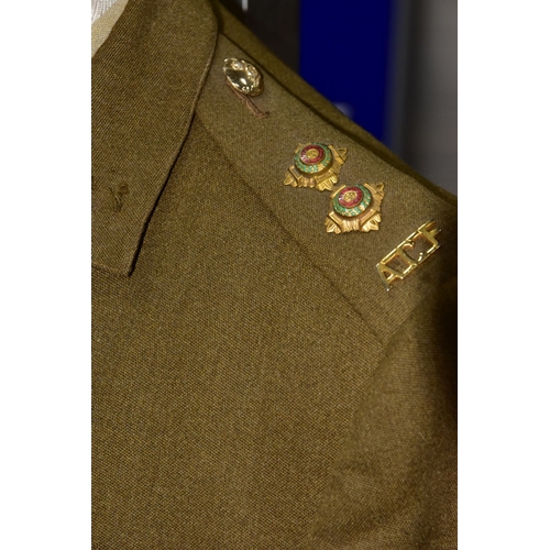 115A - FOUR SETS OF BRITISH ARMY UNIFORM ITEMS, three number 2 dress uniform jackets, shirt and trousers, o... 