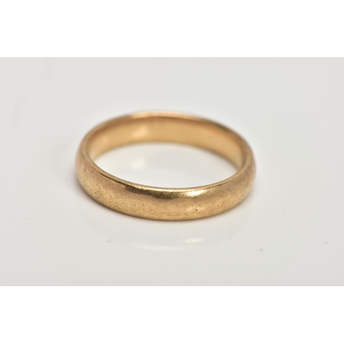 4 - A 9CT GOLD WEDDING BAND, plain polished band, hallmarked 9ct gold London, ring size M 1/2, approxima... 