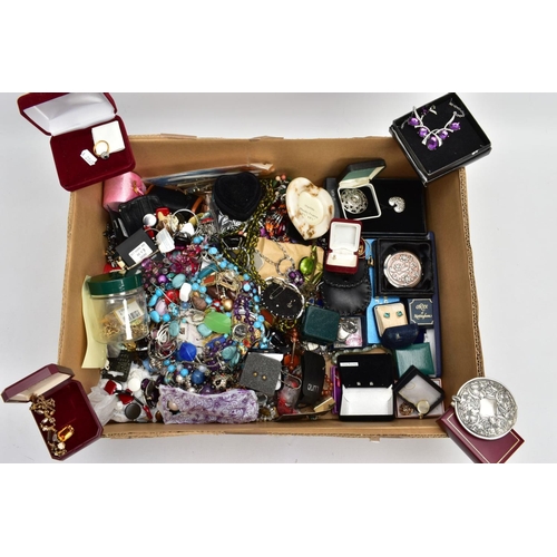 186 - A BOX OF ASSORTED COSTUME JEWELLERY, to include various beaded necklaces and bracelets, brooches, ea... 