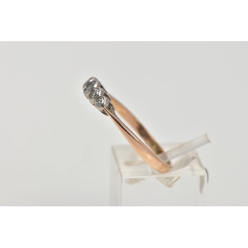 1 - A YELLOW METAL FIVE STONE DIAMOND RING, designed with five graduated round brilliant cut diamonds, e... 