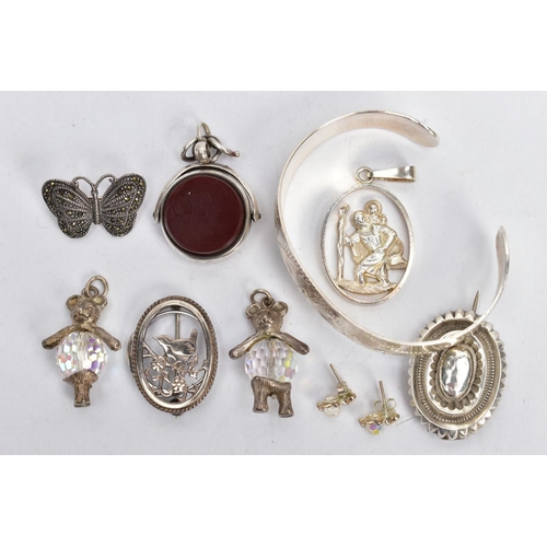 183 - A GEM SET RING AND ASSORTMENT OF SILVER AND WHITE METAL JEWELLERY, white metal band set with three c... 