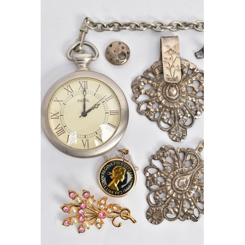 189 - ASSORTED COSTUME JEWELLERY, to include a floral and scrolling design belt clasp, stamped with a Fren... 