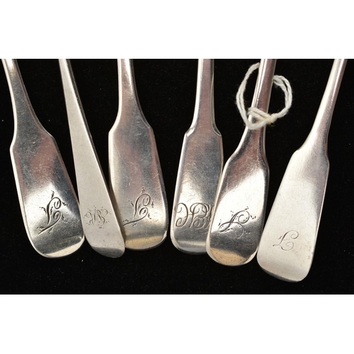 195 - AN ASSORTMENT OF SILVER TEASPOONS, six silver teaspoons, including old English pattern and old Engli... 
