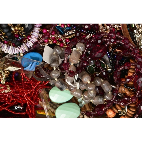 211 - A BOX OF ASSORTED COSTUME JEWELLERY, with pieces to include beaded necklaces, bracelets, earrings, b... 