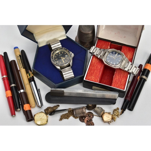 212 - A SELECTION OF ITEMS, to include a 9ct gold front and back heart locket, suspended from a Prince of ... 