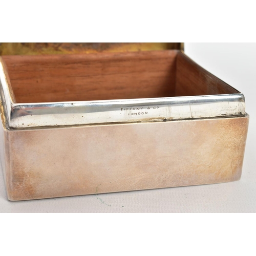 225 - A SILVER LINED CIGARETTE BOX, plain polished design, engraved initials 'GAJS' to the lid, (dink to t... 