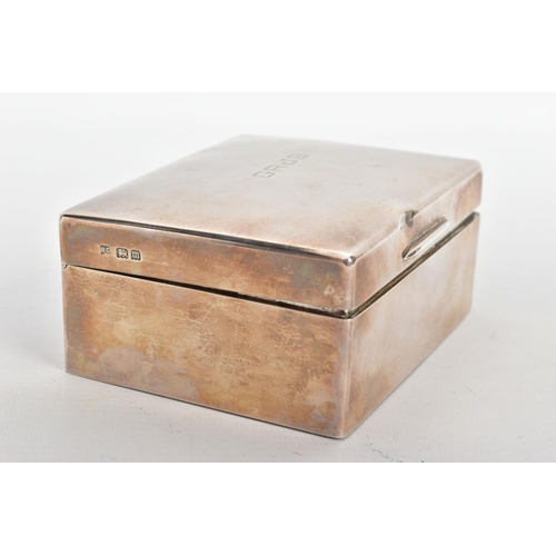225 - A SILVER LINED CIGARETTE BOX, plain polished design, engraved initials 'GAJS' to the lid, (dink to t... 