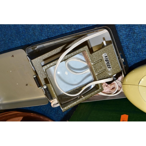 474 - A BOX AND LOOSE CERAMICS, WARMING PAN, LAMPS AND SUNDRY ITEMS, to include an oriental blue and white... 